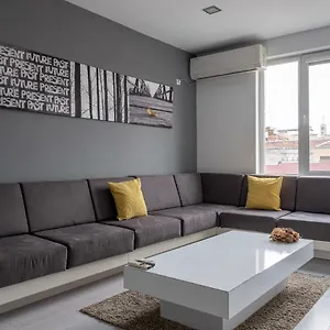 bluewaveplace-apartment.sofiahotelsbg.com/